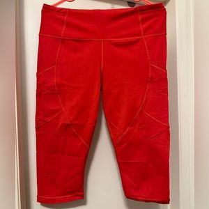 Lululemon cropped red leggings in 12